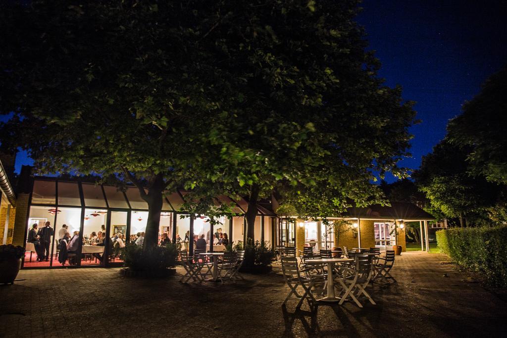 Fjelsted Skov Hotel & Konference Ejby  Exterior photo