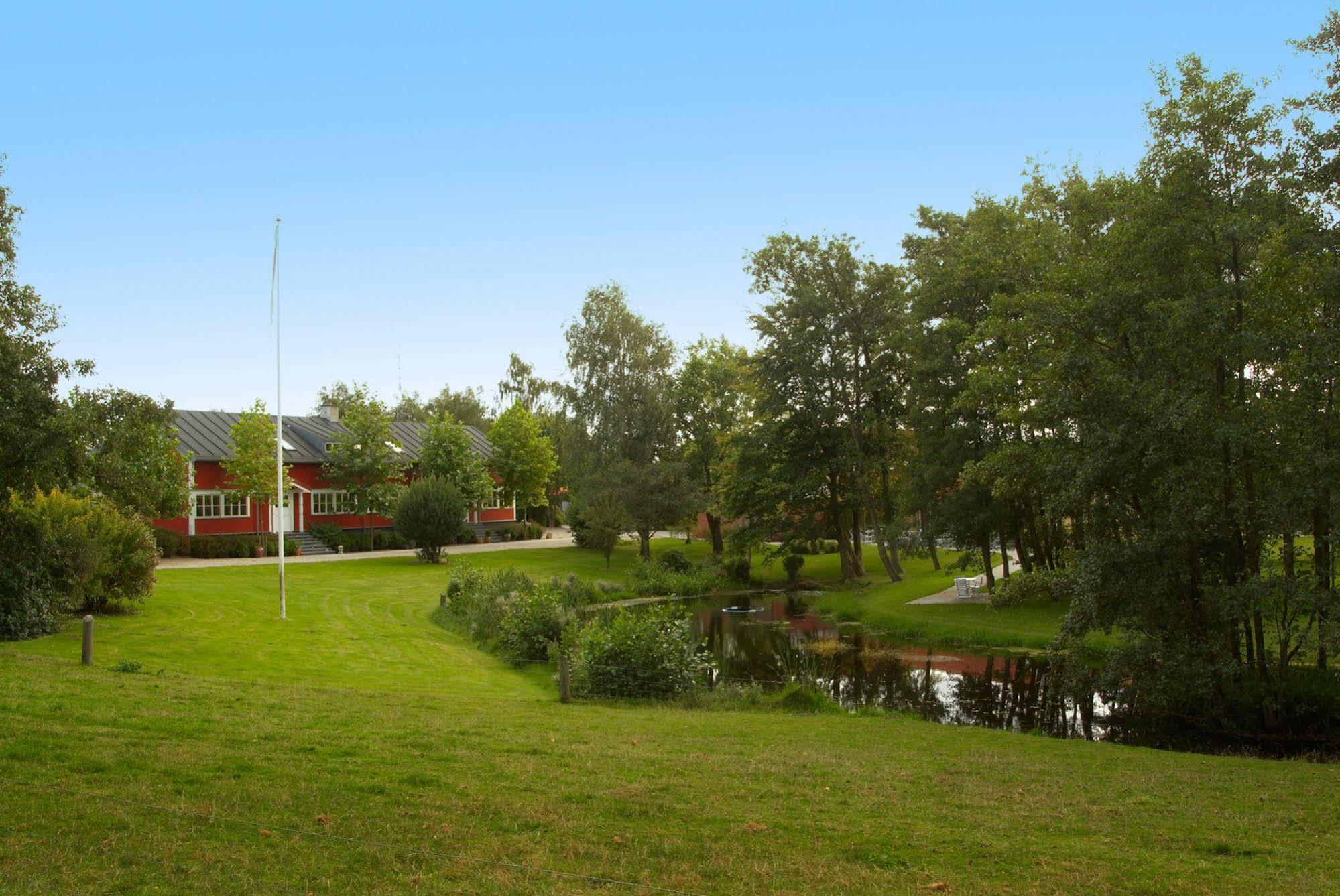 Fjelsted Skov Hotel & Konference Ejby  Exterior photo